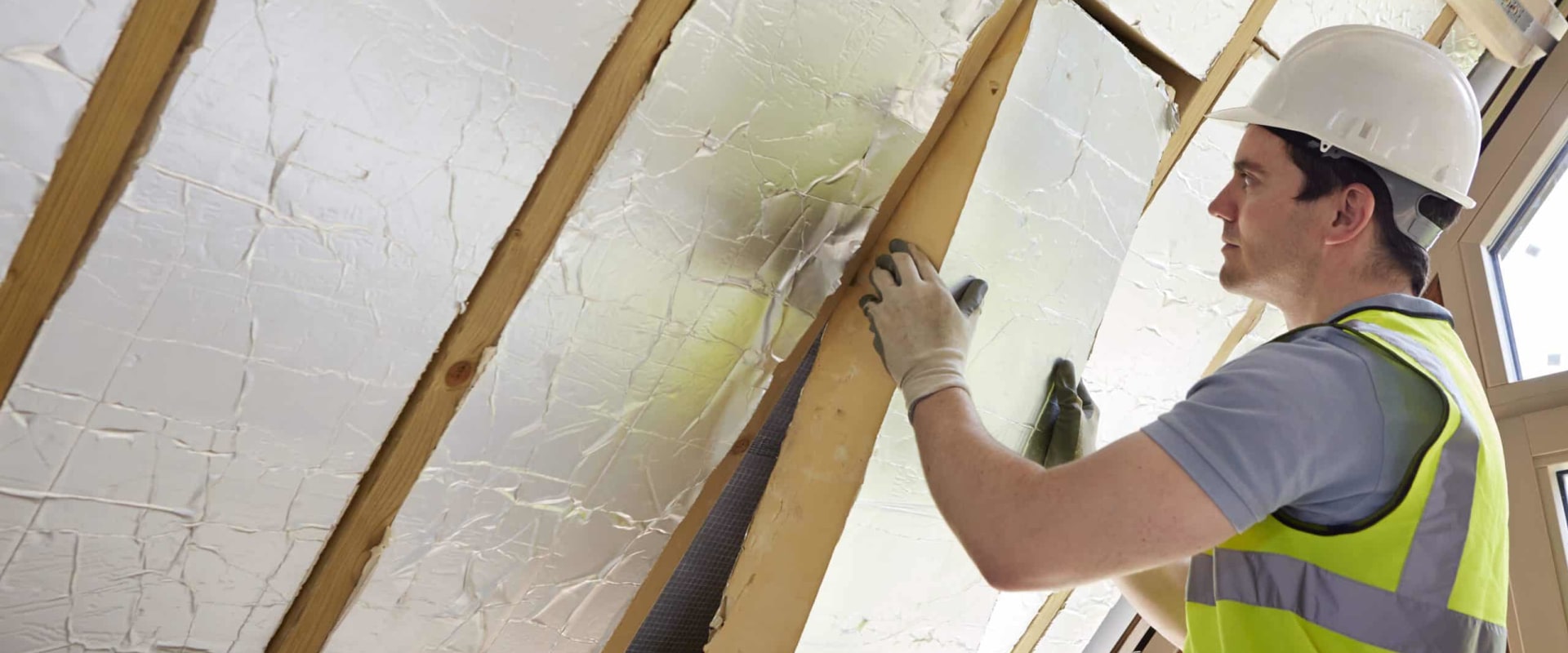 How to Properly Maintain Your Roof and Insulation